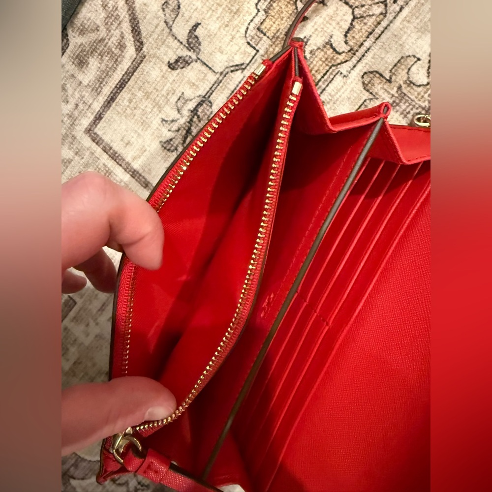 Tory Burch Robinson Chain Wallet purse - Picture 8 of 8